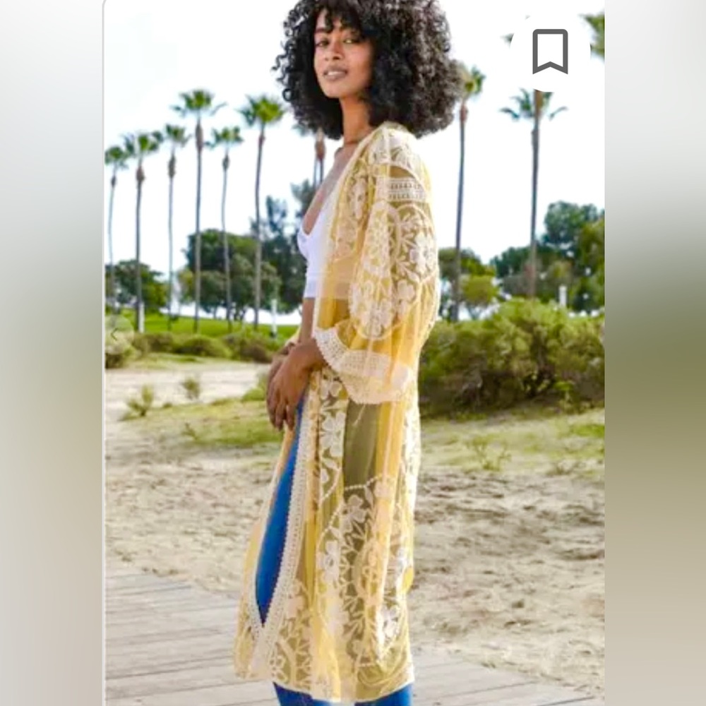 NWOT Vanity Collection Yellow Sheer Kimona Duster Cover Up Coat